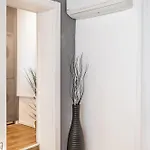 Design In Centro A Modena, Pass Parcheggio Incluso, Ciao Bella Διαμέρισμα
