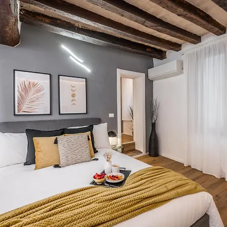 Appartement Design In Centro A Modena, Pass Parcheggio Incluso, Ciao Bella Modena