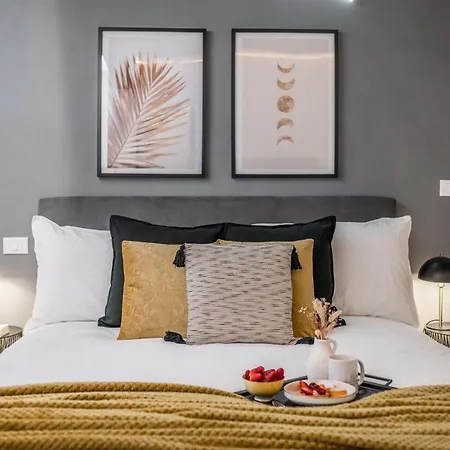 Design In Centro A Modena, Pass Parcheggio Incluso, Ciao Bella