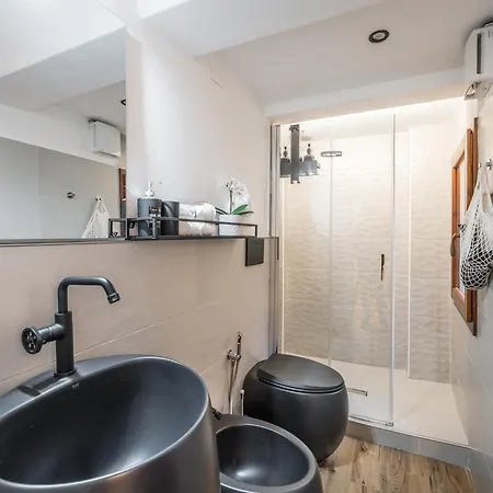 Apartament Design In Centro A Modena, Pass Parcheggio Incluso, Ciao Bella