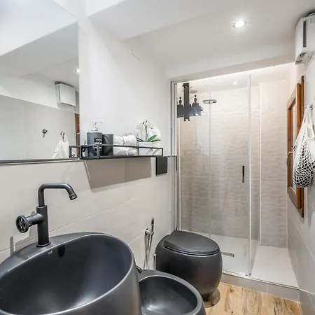 Design In Centro A Modena, Pass Parcheggio Incluso, Ciao Bella 아파트 모데나