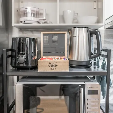 Design In Centro A Modena, Pass Parcheggio Incluso, Ciao Bella *