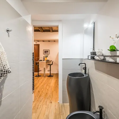 아파트 Design In Centro A Modena, Pass Parcheggio Incluso, Ciao Bella 모데나