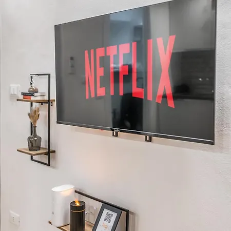 Design In Centro A Modena, Pass Parcheggio Incluso, Ciao Bella 아파트 모데나