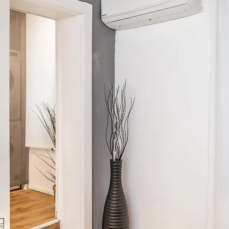 Design In Centro A Modena, Pass Parcheggio Incluso, Ciao Bella 아파트