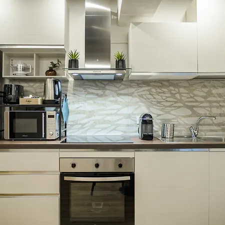 Appartement Design In Centro A Modena, Pass Parcheggio Incluso, Ciao Bella *